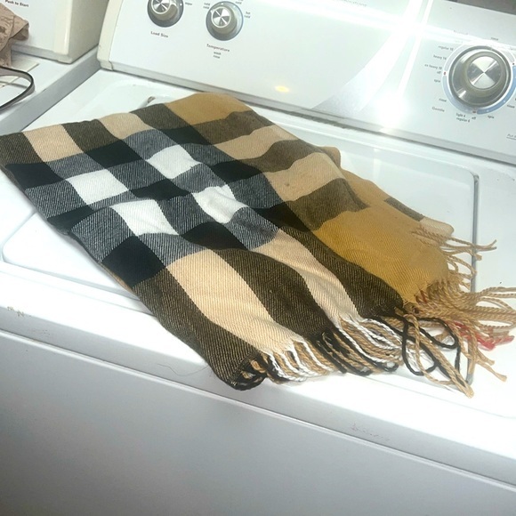 B Accessories - Long scarf